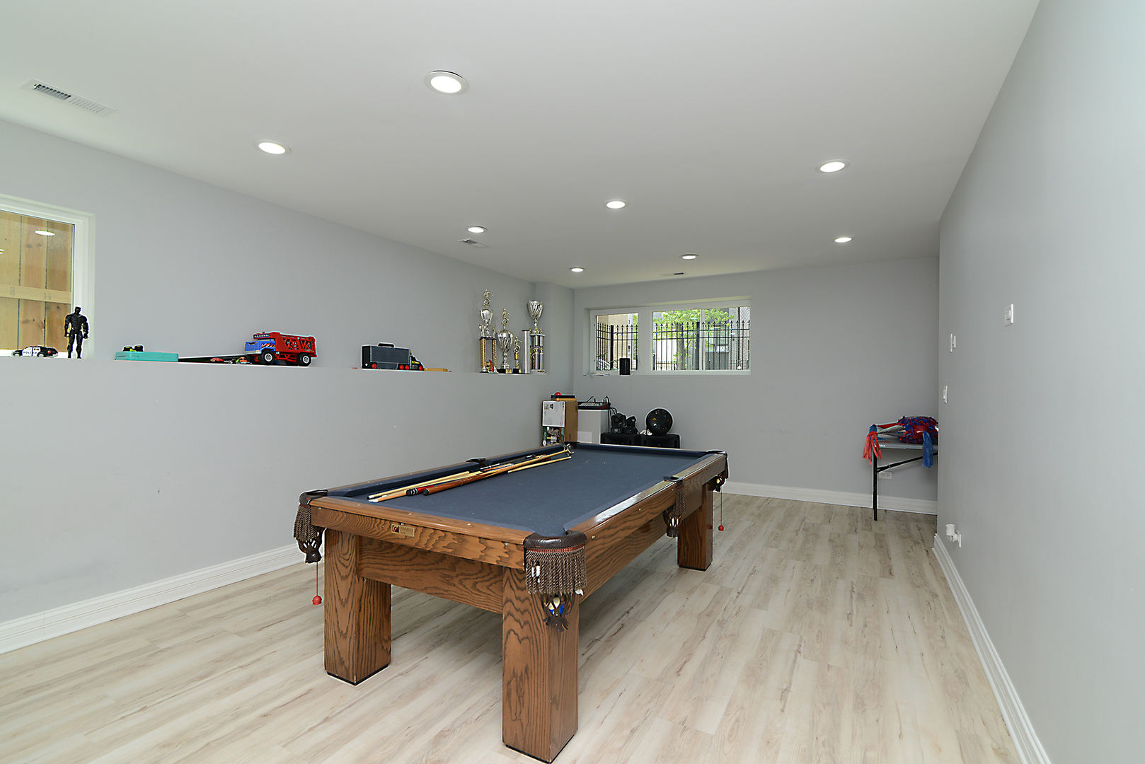 1051 N Springfield Avenue, Chicago, IL 60651