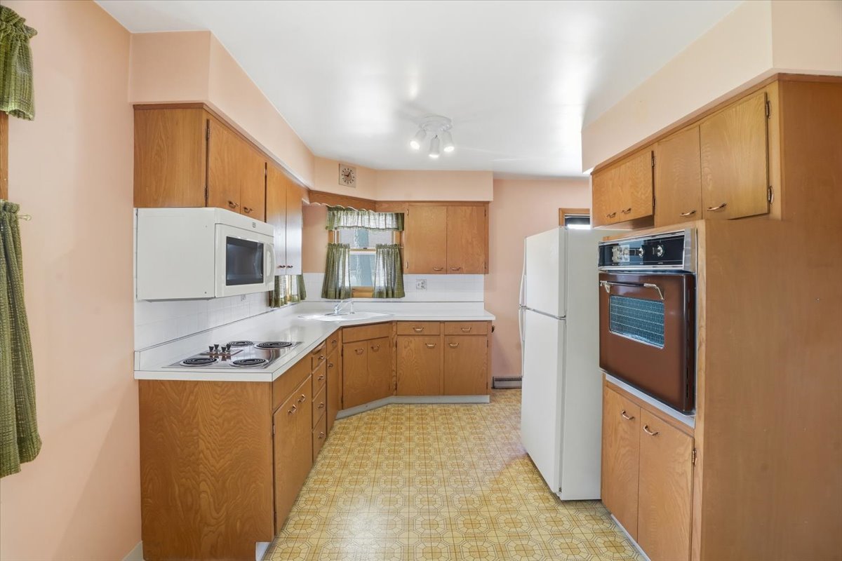 2903 Bethel Boulevard, Zion, IL 60099