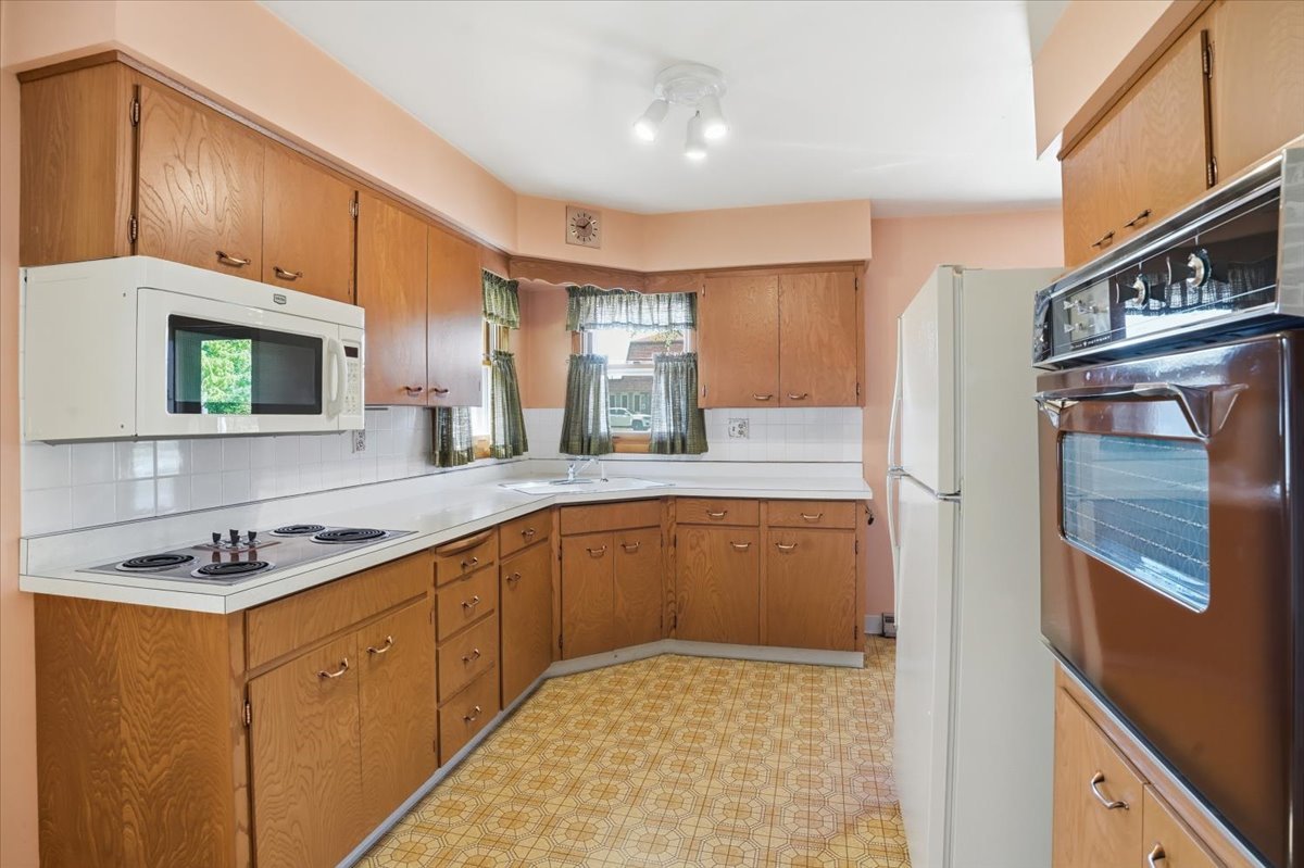 2903 Bethel Boulevard, Zion, IL 60099