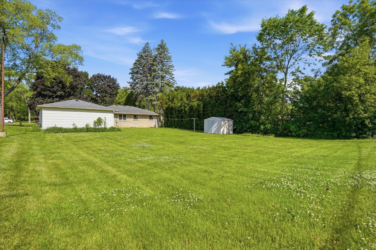 2903 Bethel Boulevard, Zion, IL 60099