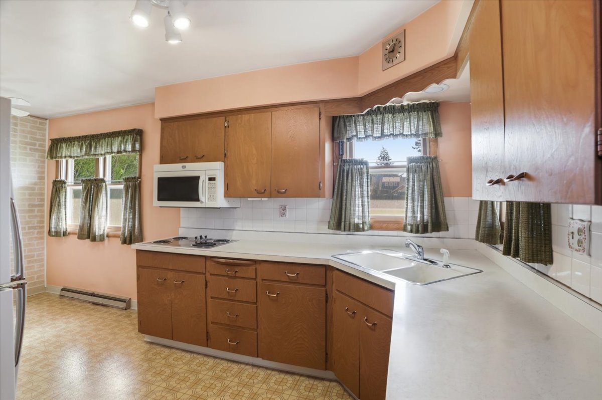 2903 Bethel Boulevard, Zion, IL 60099