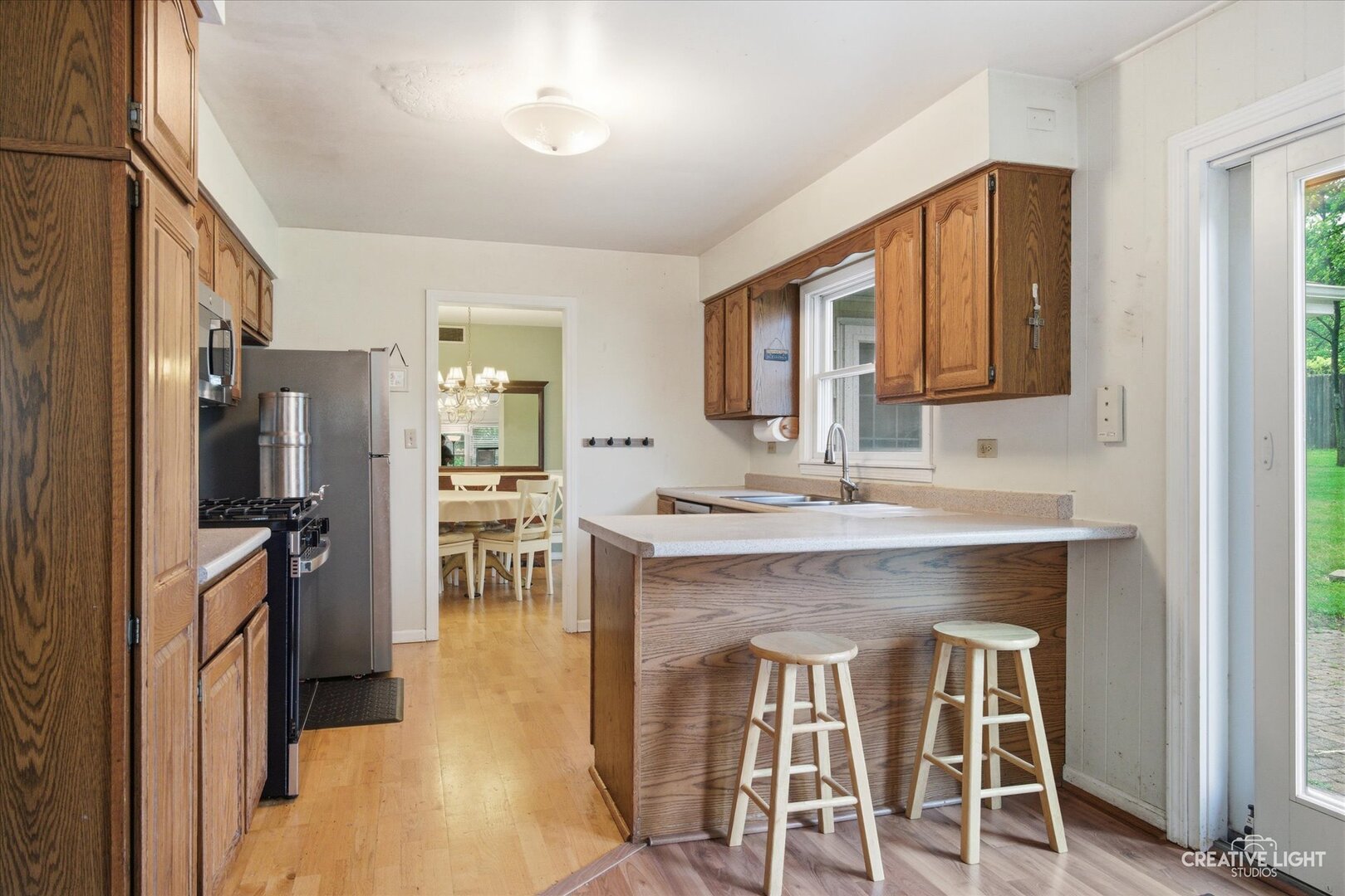 221 E Elm Street, Wheaton, IL 60189