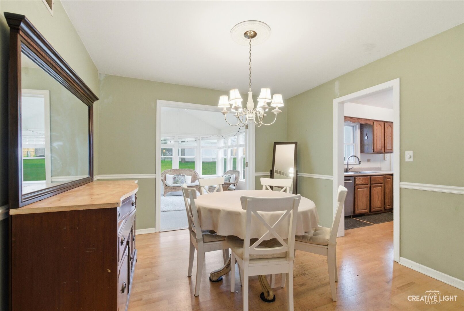 221 E Elm Street, Wheaton, IL 60189