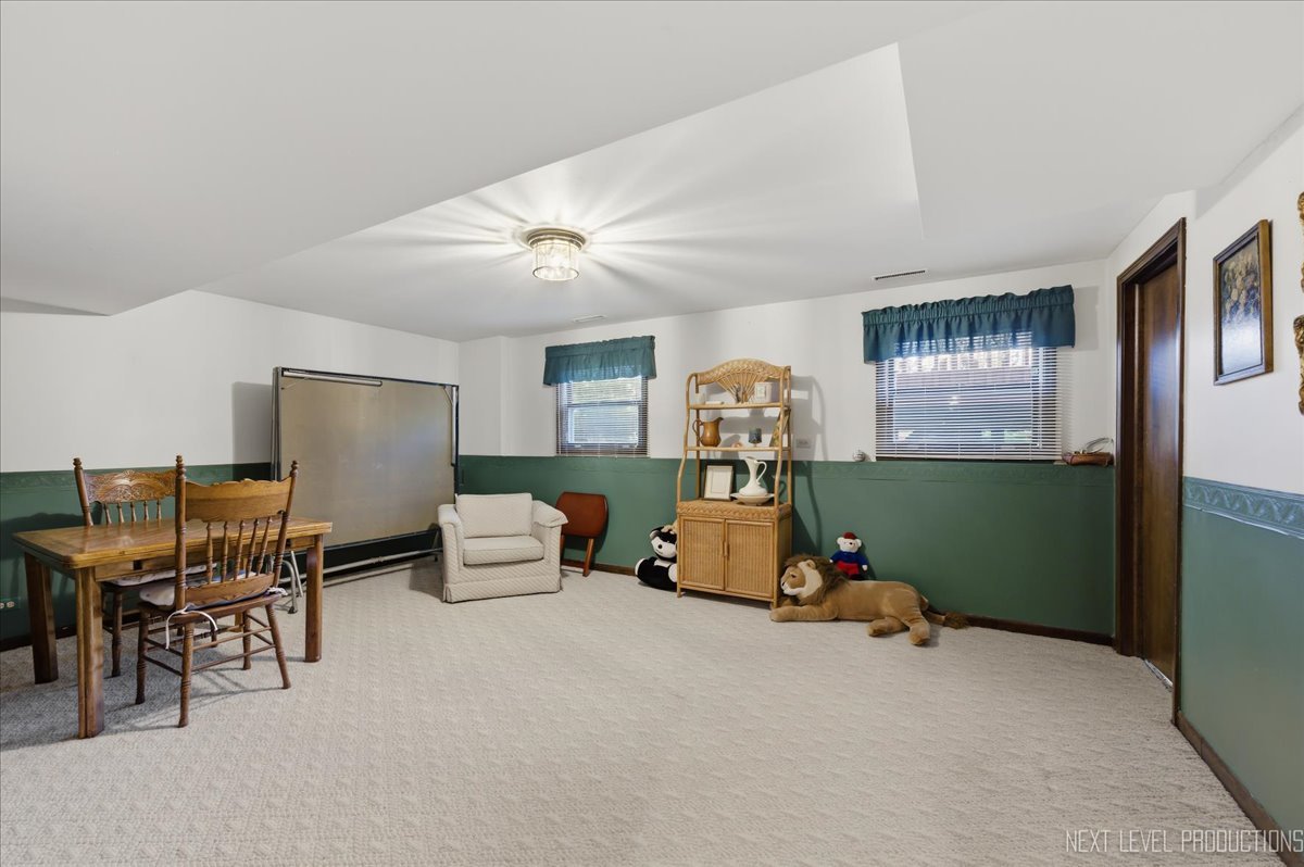 5148 Lincoln Avenue, Lisle, IL 60532