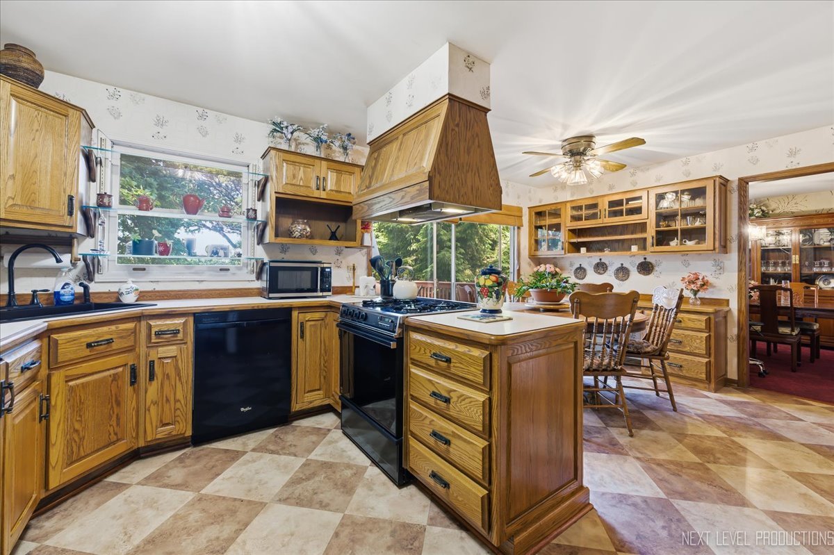 5148 Lincoln Avenue, Lisle, IL 60532