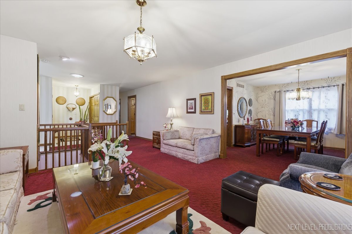 5148 Lincoln Avenue, Lisle, IL 60532