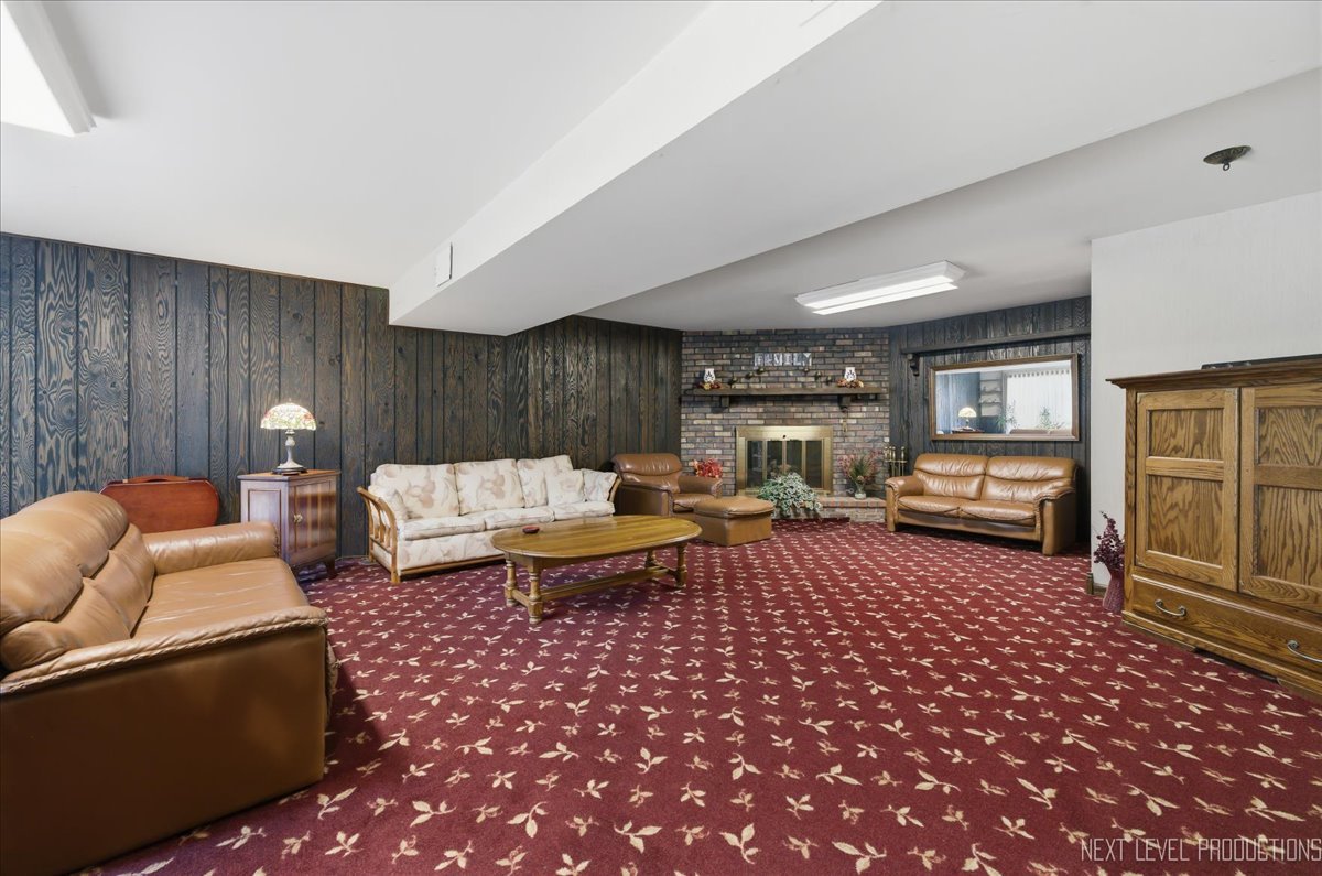 5148 Lincoln Avenue, Lisle, IL 60532