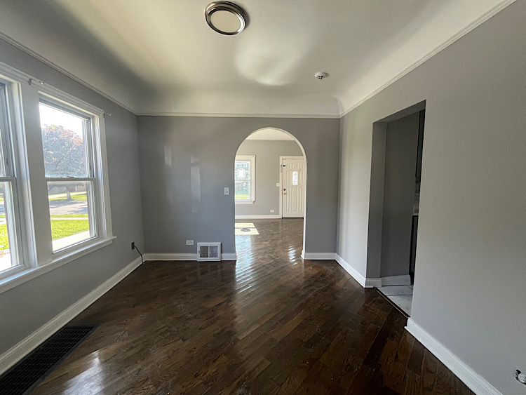 1609 S 9th Avenue, Maywood, IL 60153
