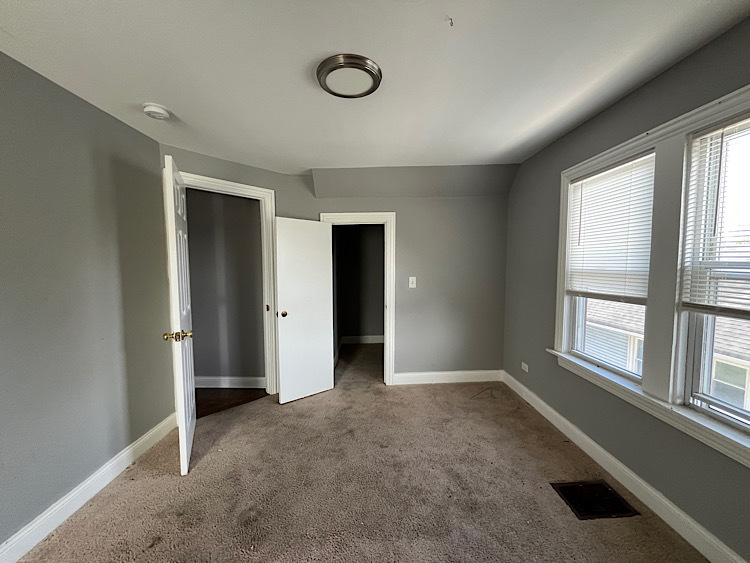 1609 S 9th Avenue, Maywood, IL 60153
