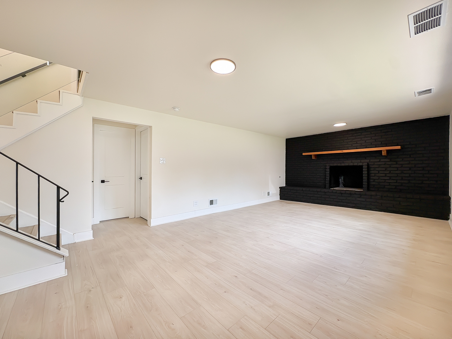 18013 Park Avenue, Lansing, IL 60438