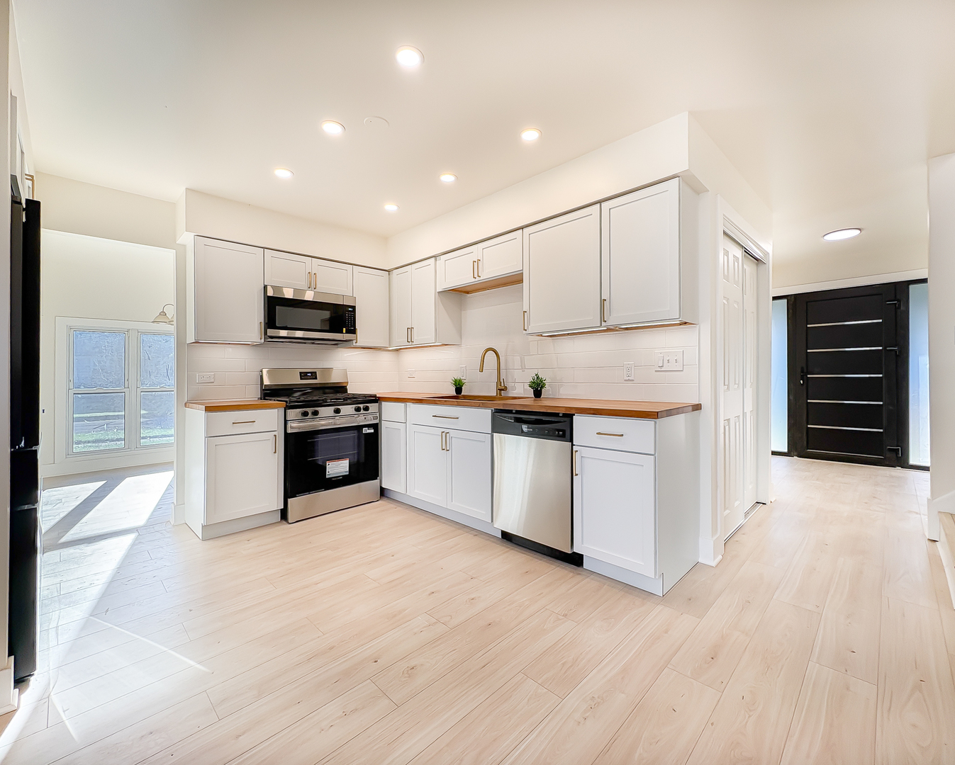 18013 Park Avenue, Lansing, IL 60438