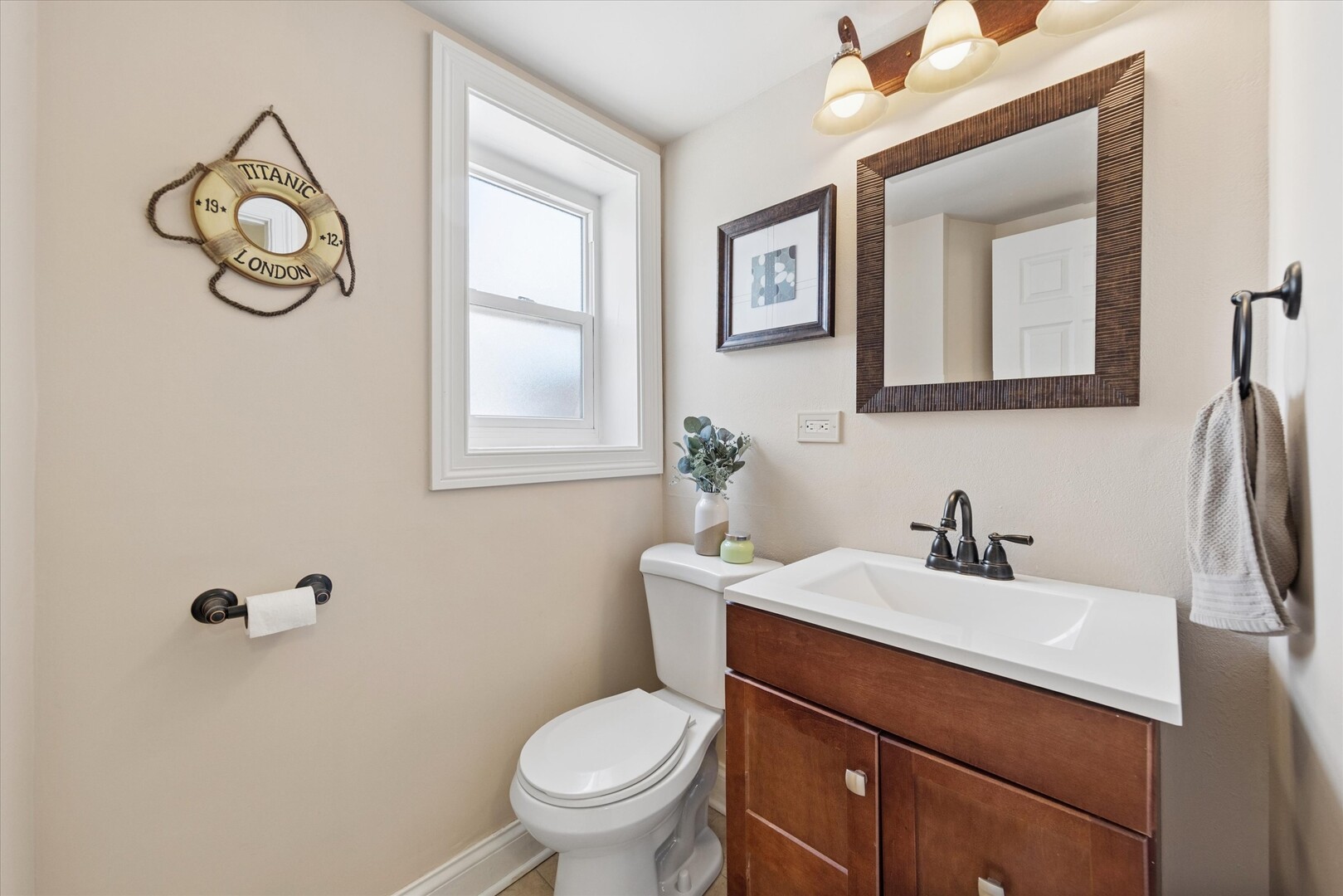 408 W Commonwealth Lane, Elmhurst, IL 60126