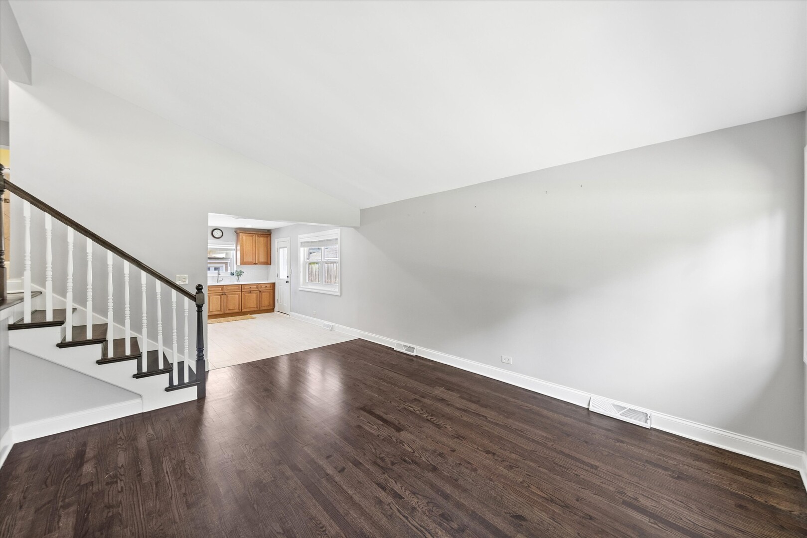 408 W Commonwealth Lane, Elmhurst, IL 60126
