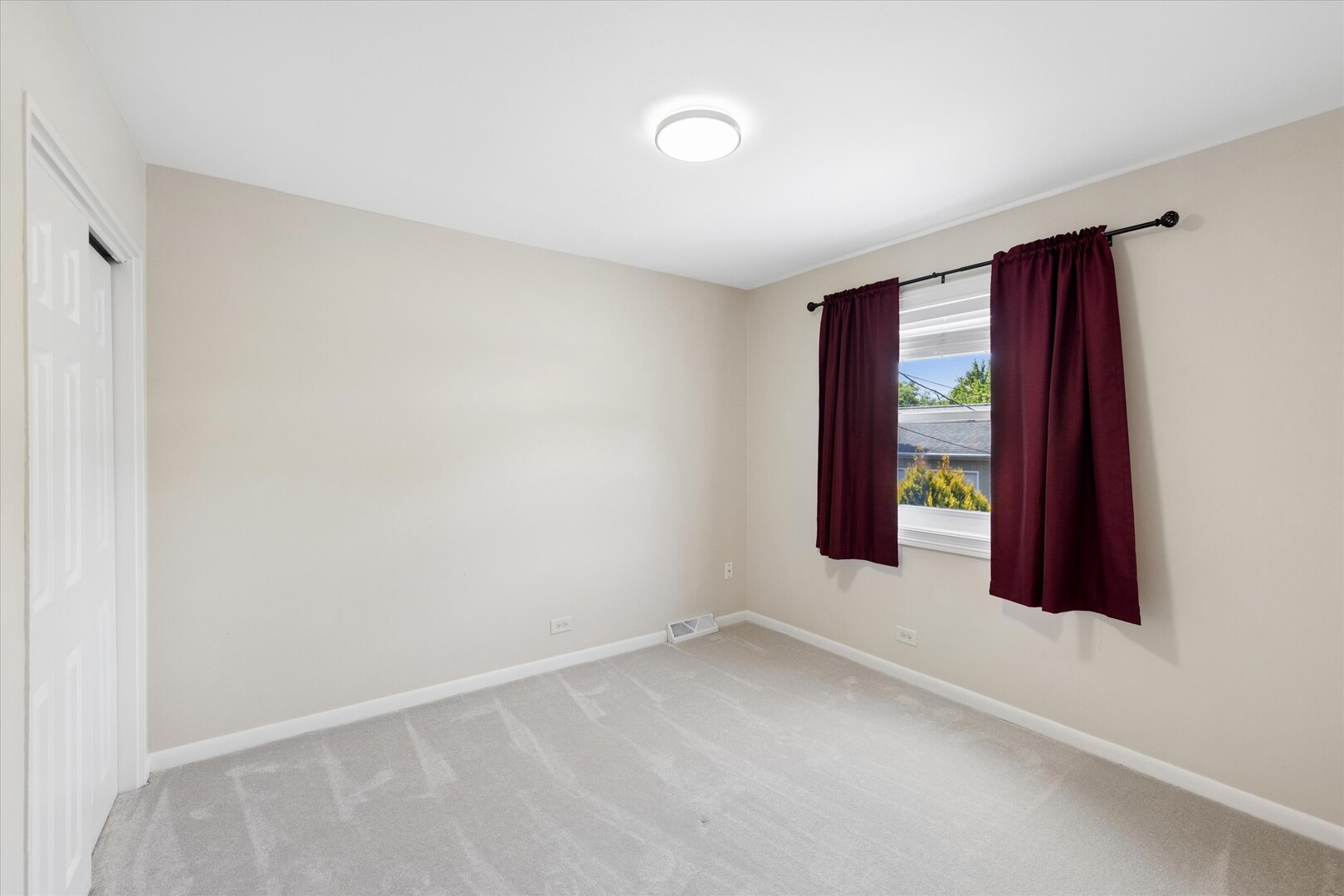 408 W Commonwealth Lane, Elmhurst, IL 60126