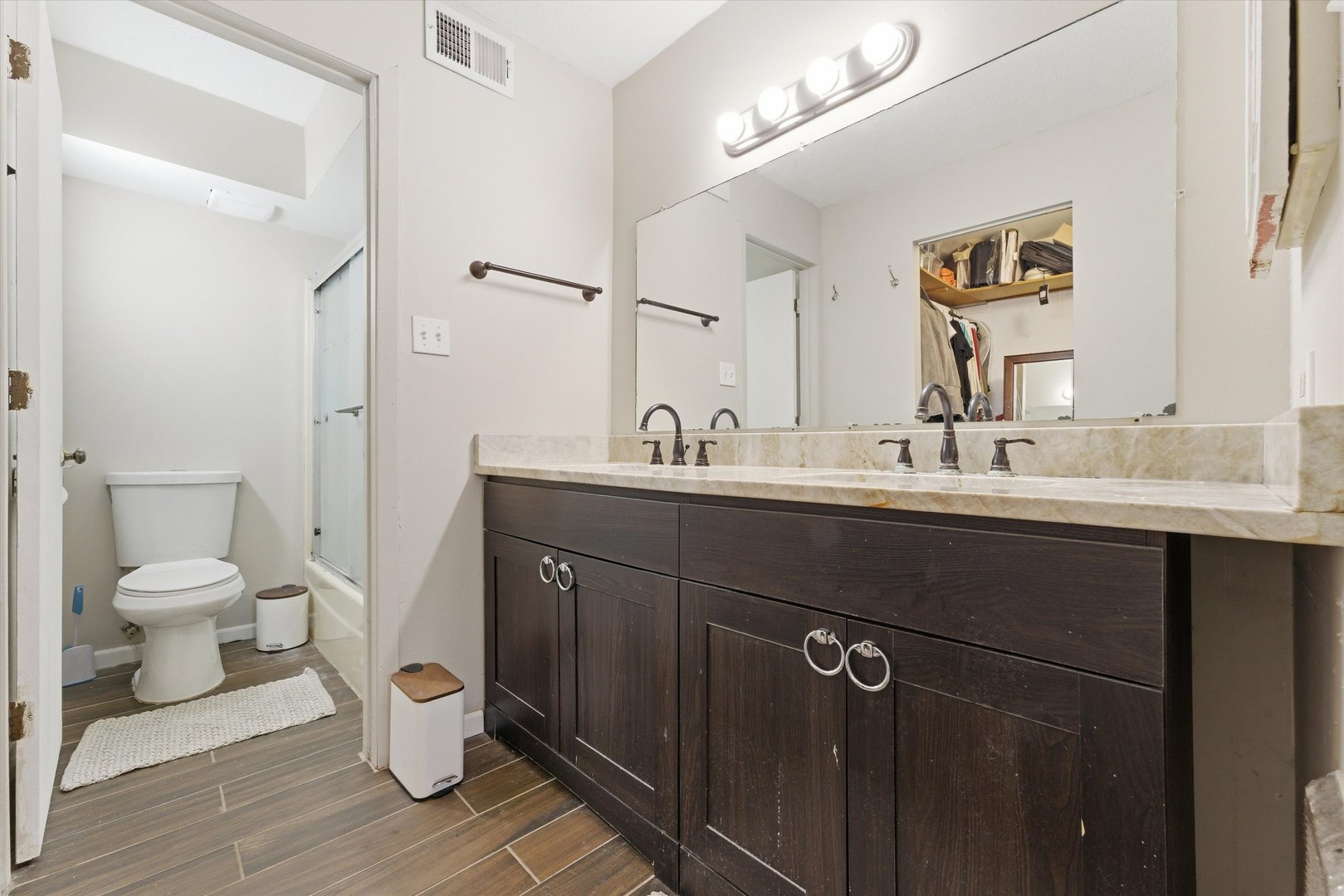 6401 Pershing Road #105, Stickney, IL 60402