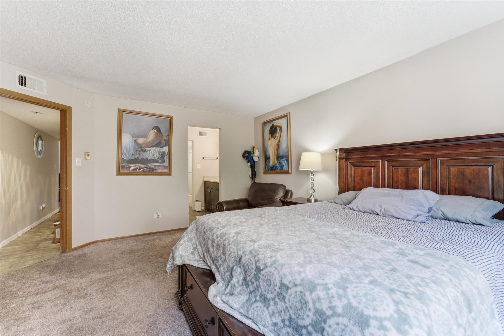 6401 Pershing Road #105, Stickney, IL 60402