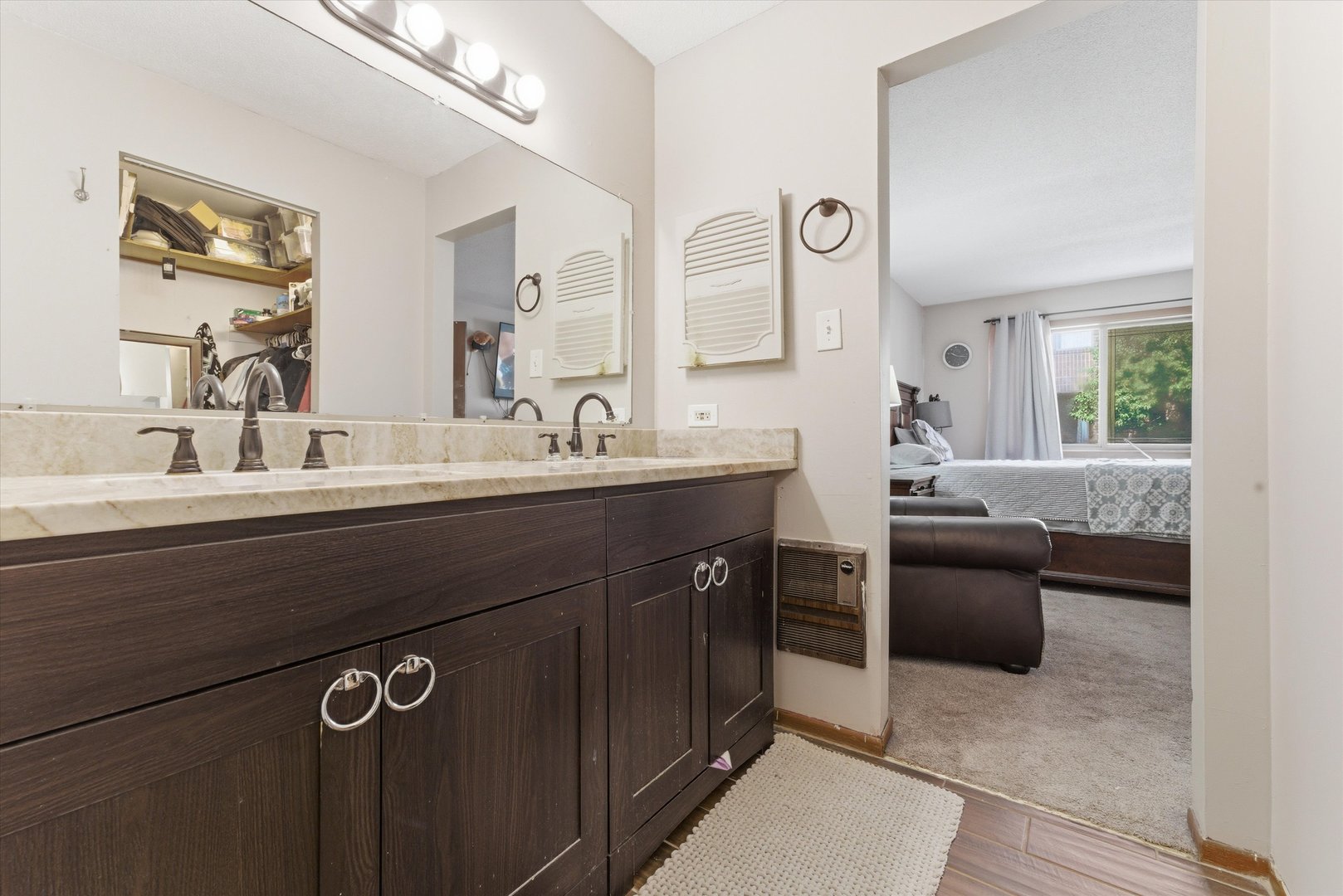 6401 Pershing Road #105, Stickney, IL 60402