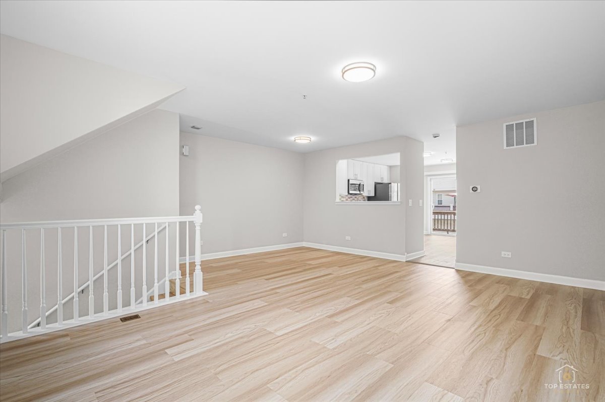 716 River Mill Parkway, Wheeling, IL 60090