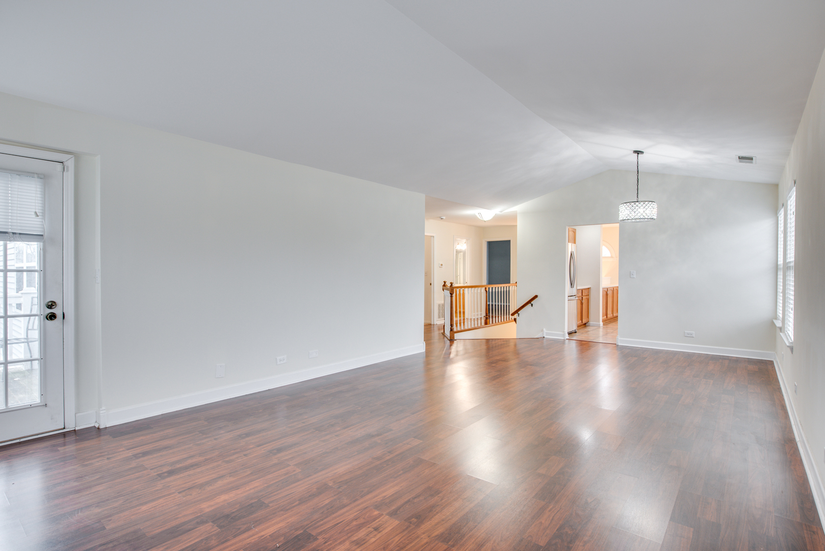 1829 QUAKER HOLLOW Lane #1829, Streamwood, IL 60107