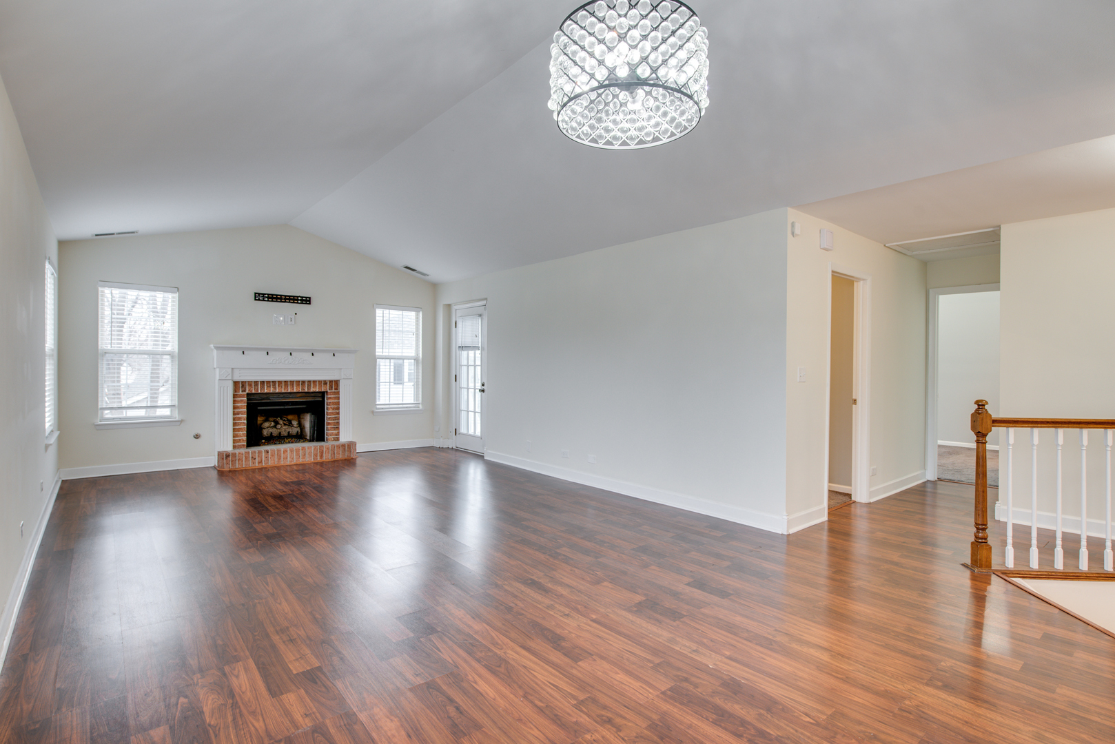 1829 QUAKER HOLLOW Lane #1829, Streamwood, IL 60107