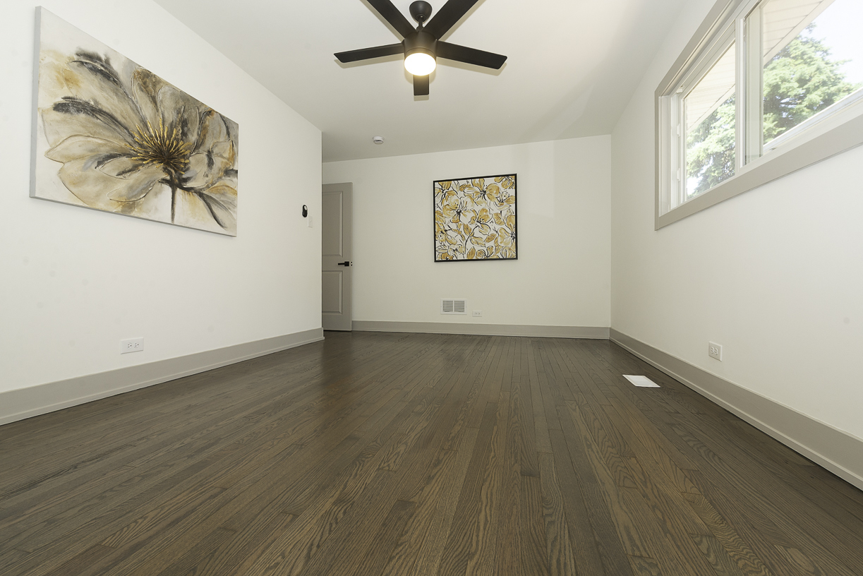 12616 S Lincoln Street, Calumet Park, IL 60827