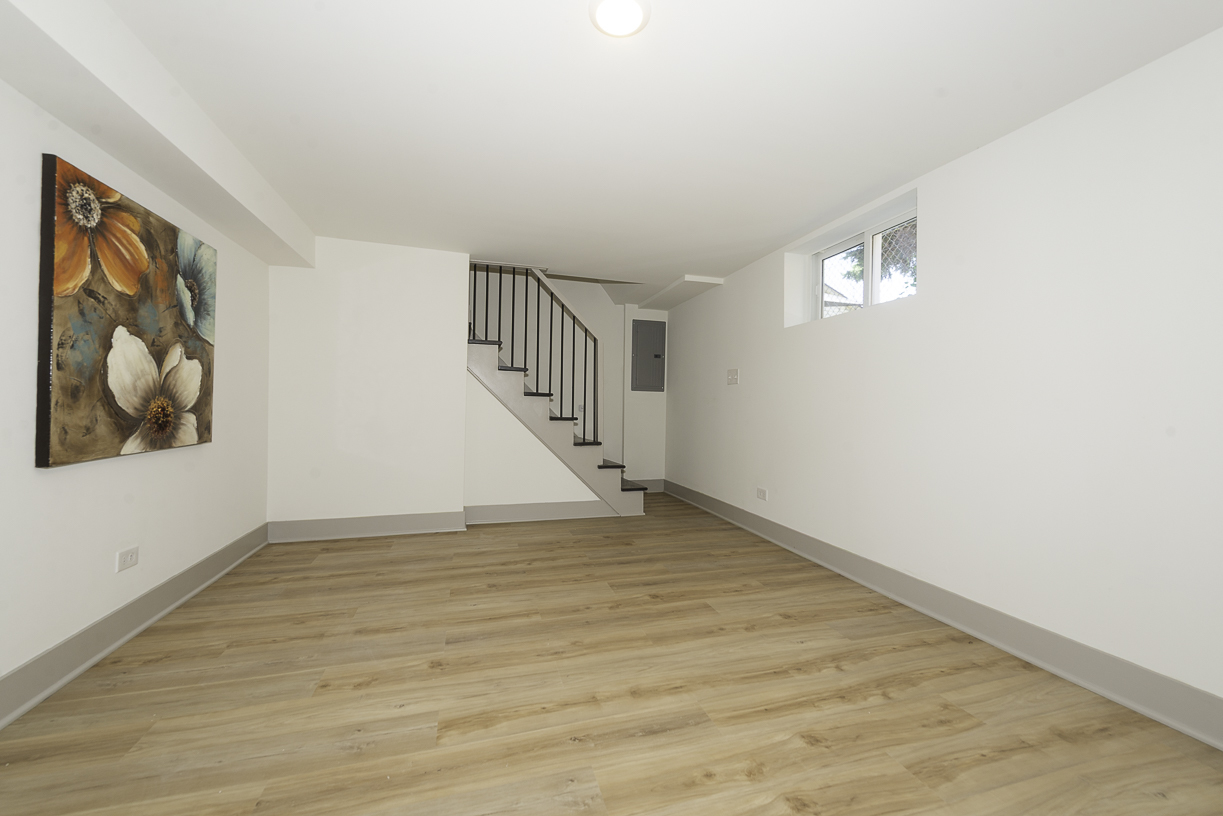 12616 S Lincoln Street, Calumet Park, IL 60827