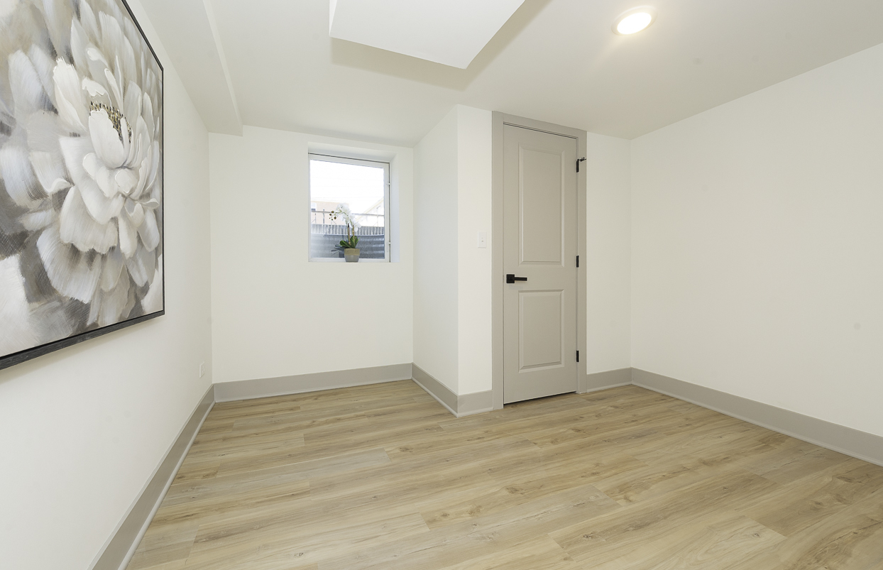12616 S Lincoln Street, Calumet Park, IL 60827