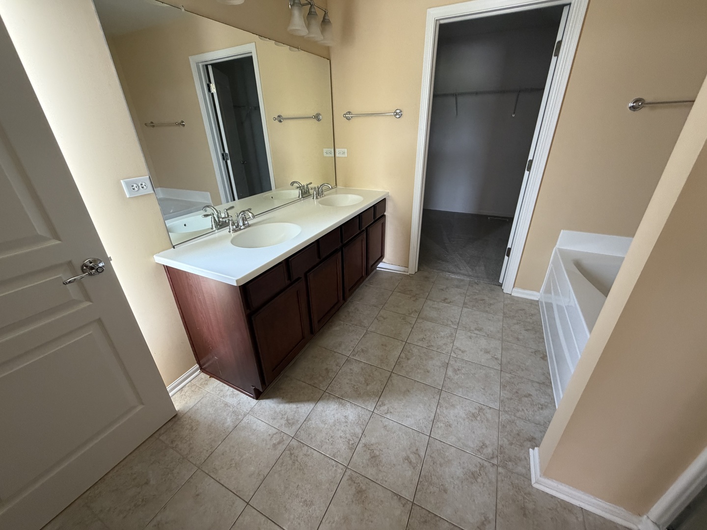 4111 Credence Drive, Zion, IL 60099