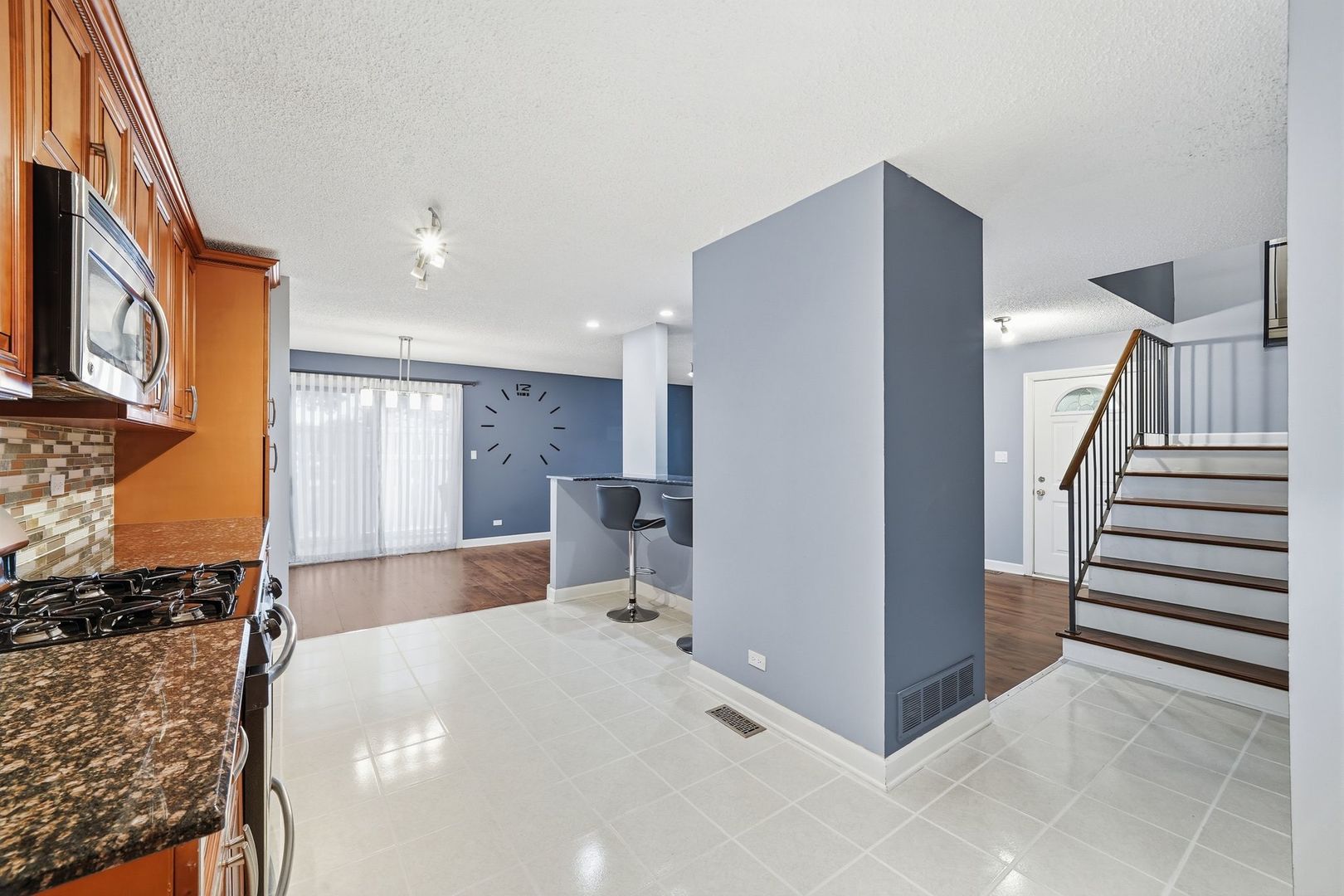 15348 Meadow Court #D, Oak Forest, IL 60452