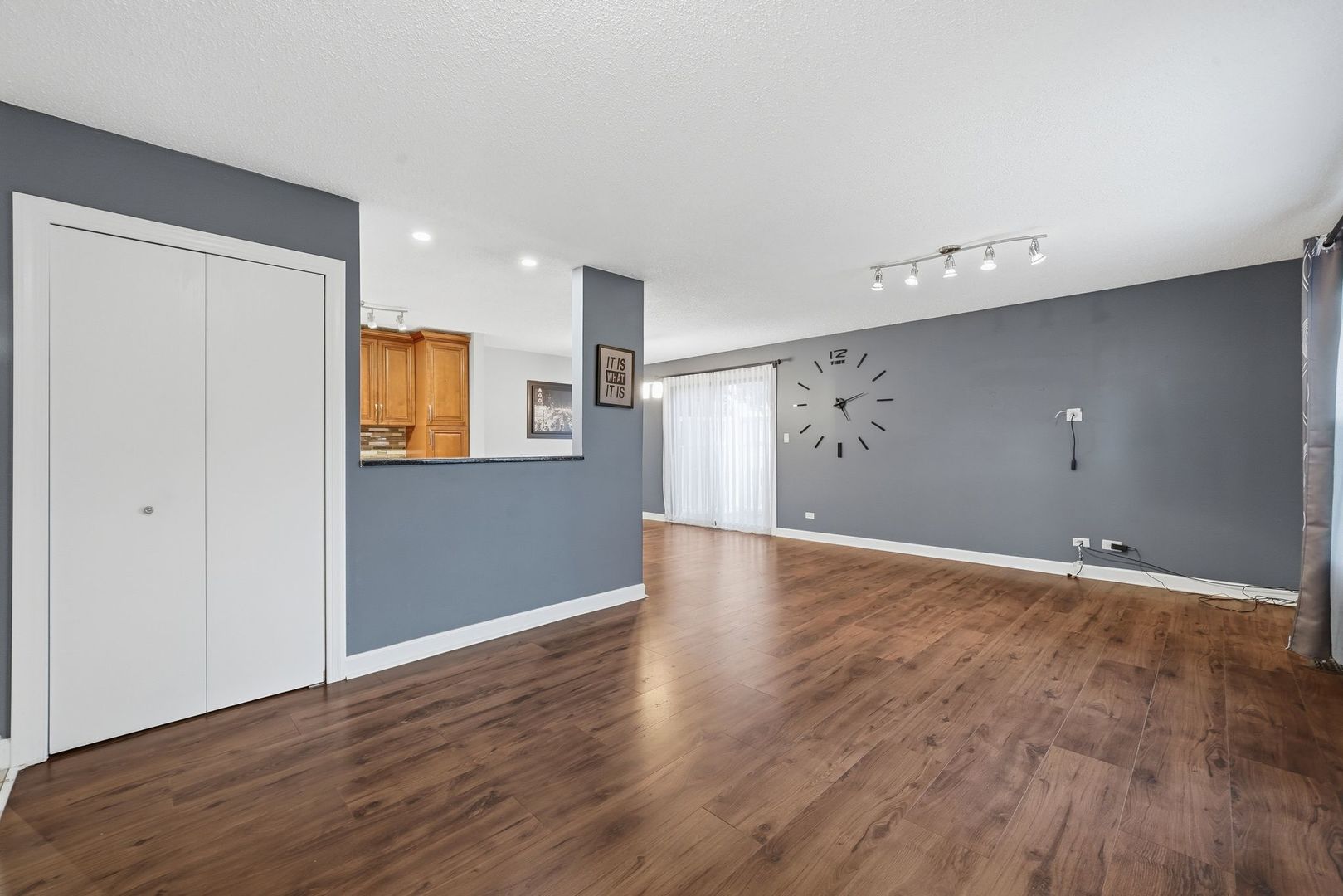 15348 Meadow Court #D, Oak Forest, IL 60452
