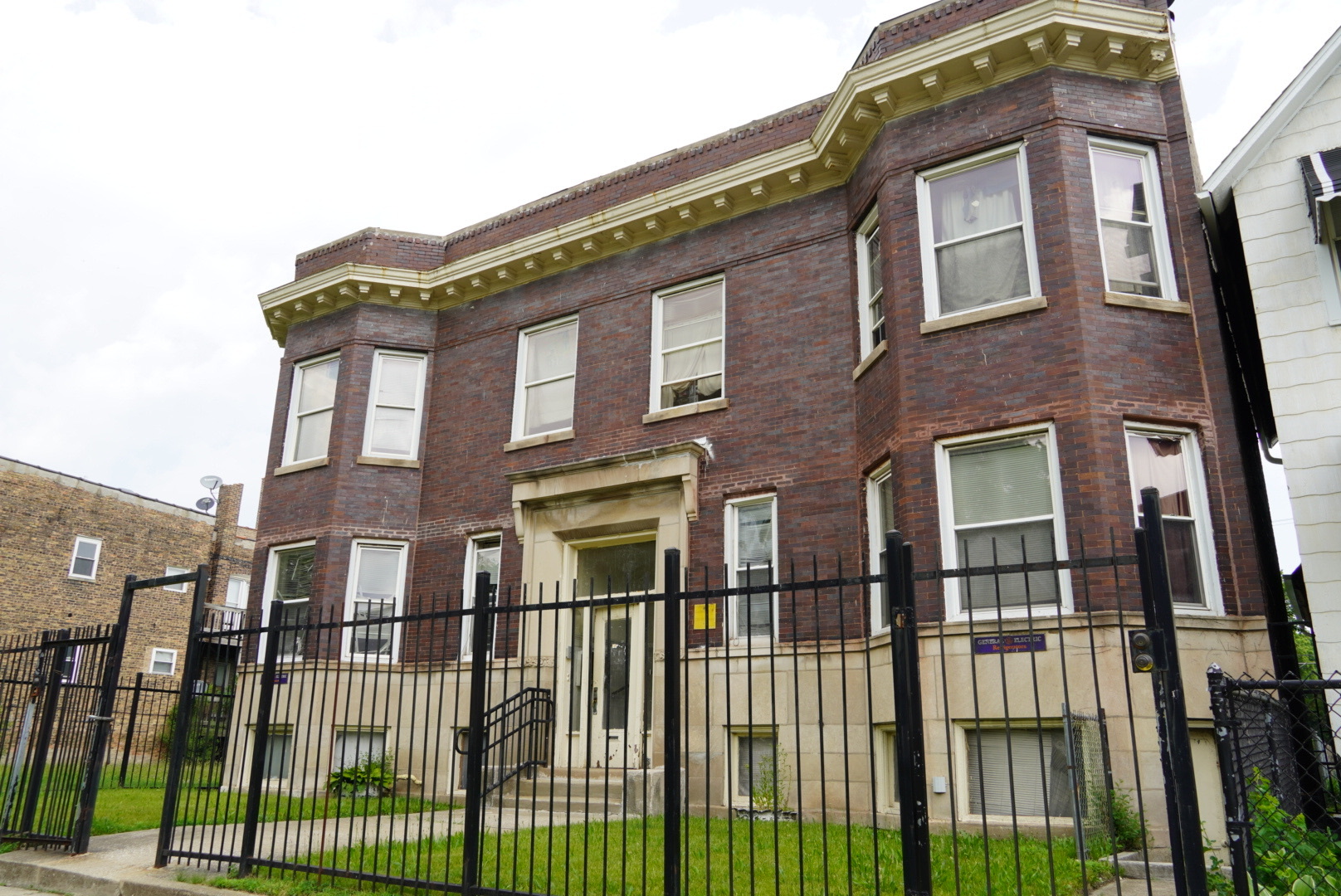 7321 S Stewart Avenue, Chicago, IL 60621