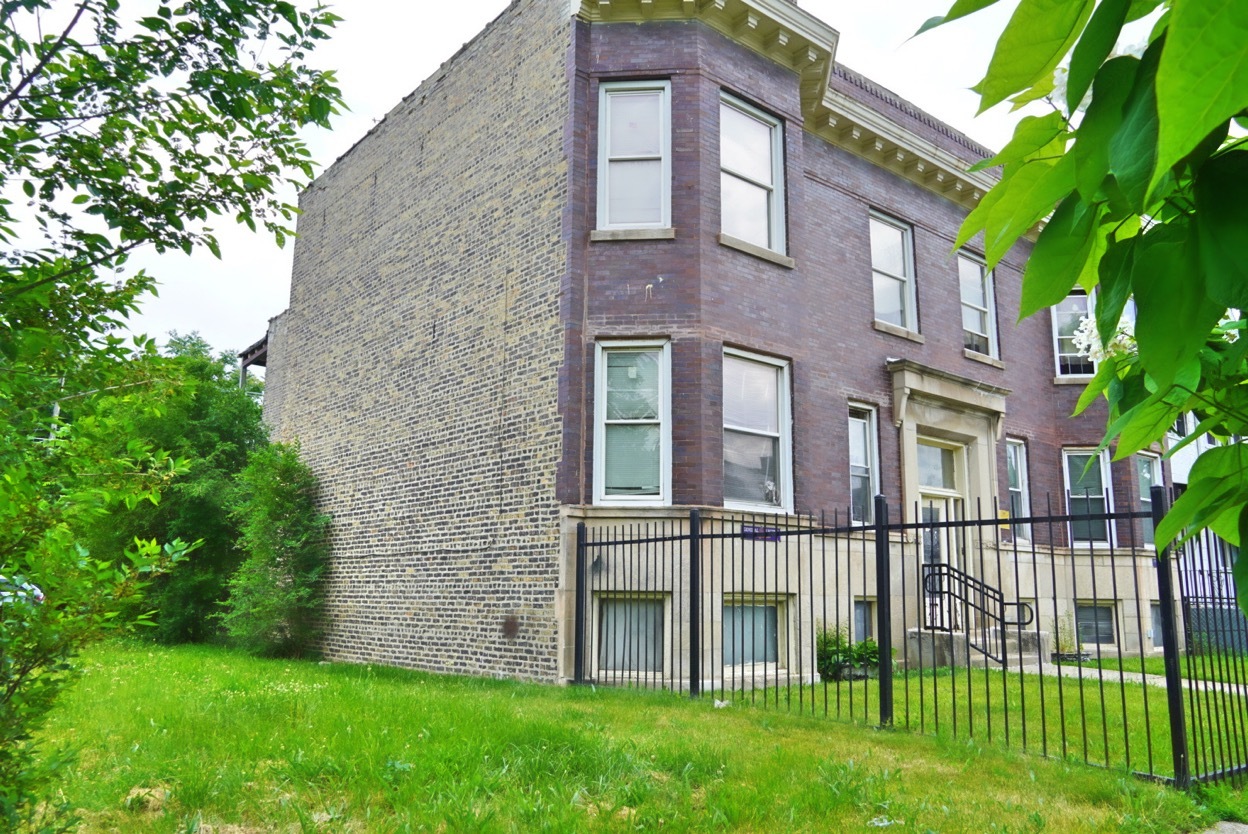 7321 S Stewart Avenue, Chicago, IL 60621
