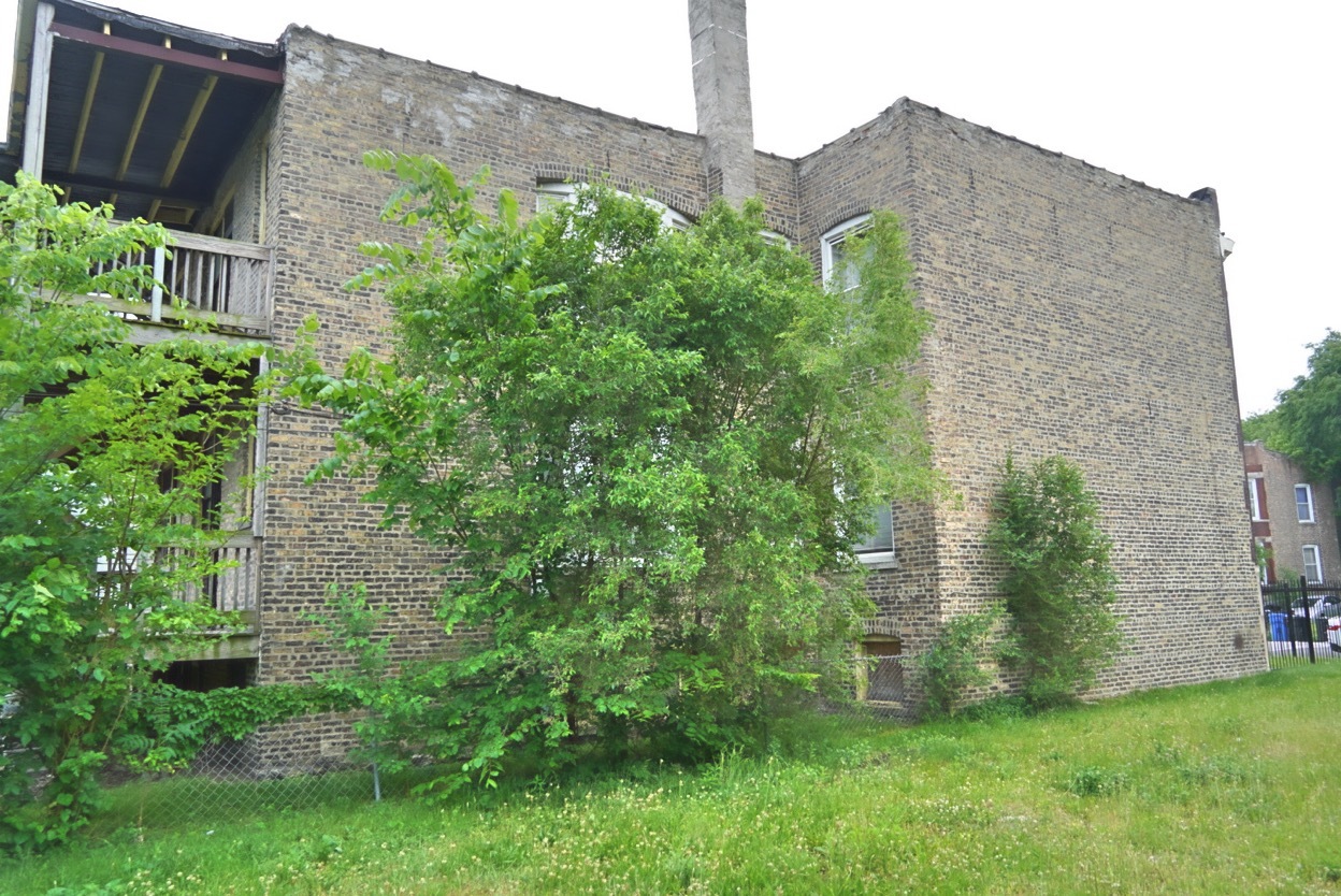 7321 S Stewart Avenue, Chicago, IL 60621