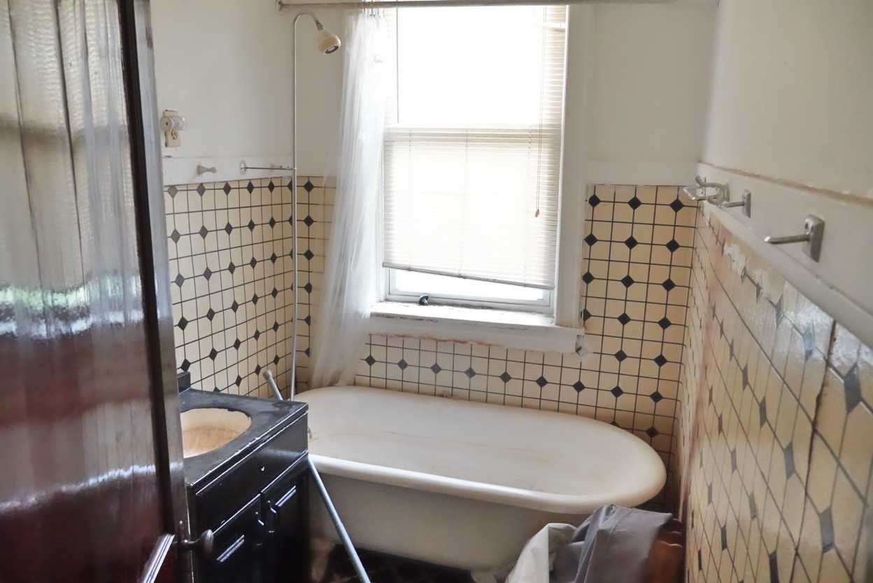 7321 S Stewart Avenue, Chicago, IL 60621