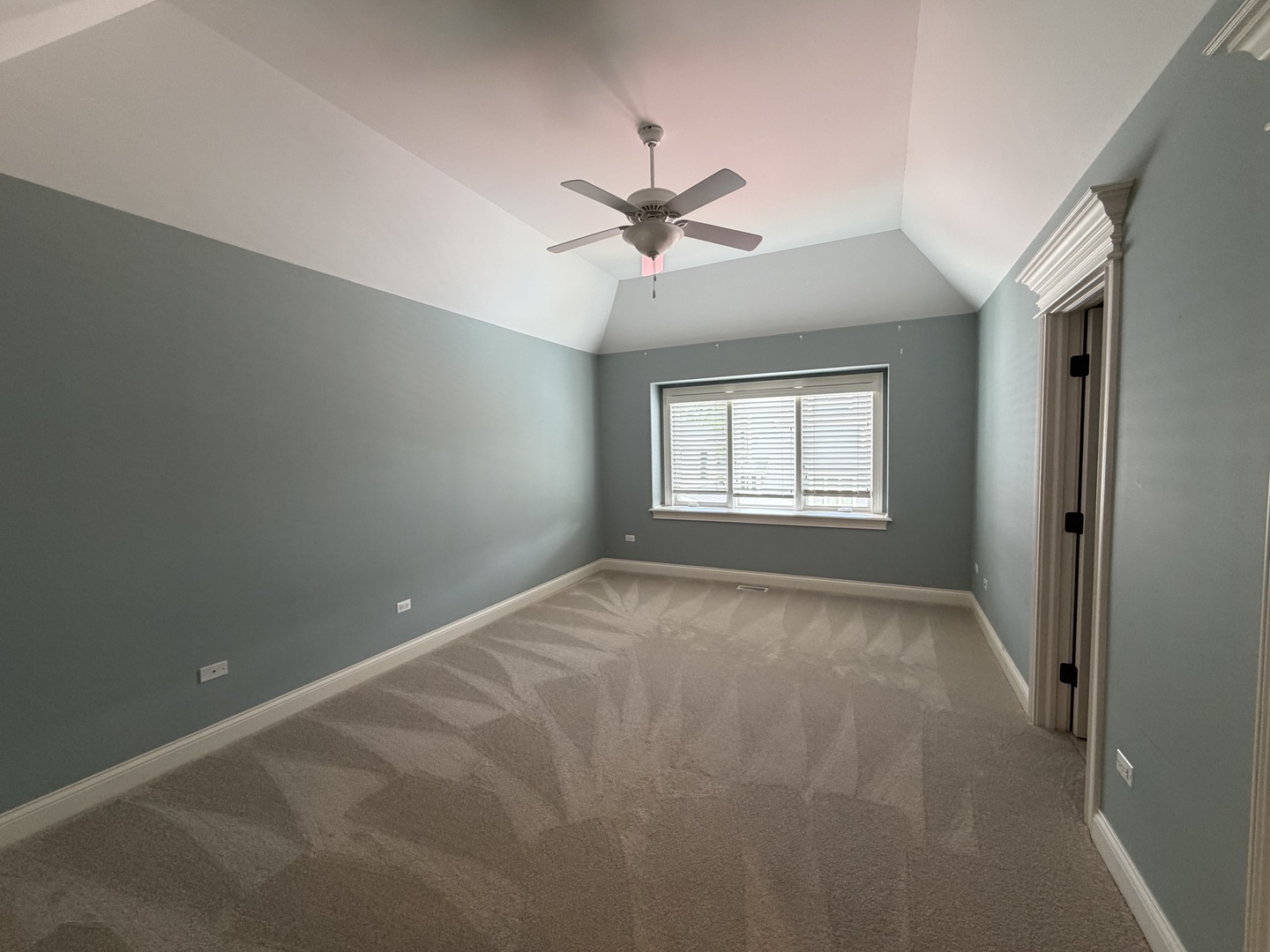 434 W Benton Avenue, Naperville, IL 60540