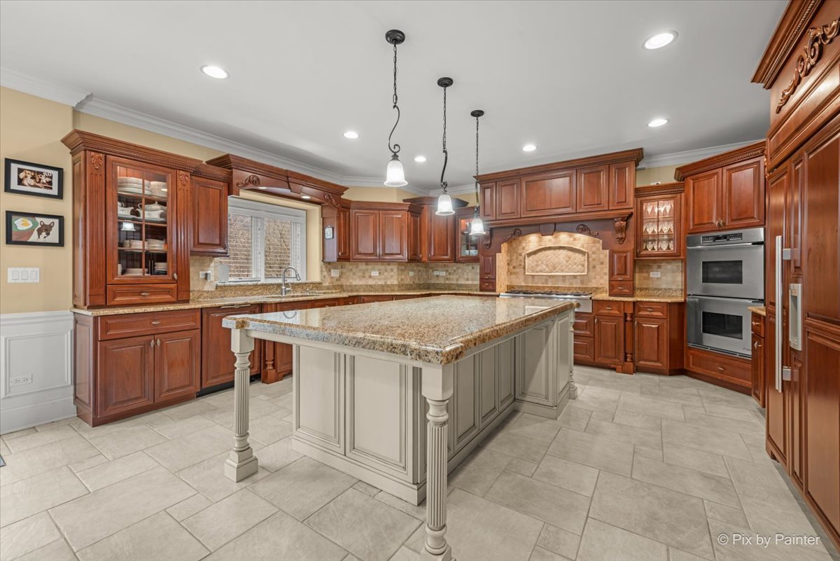 434 W Benton Avenue, Naperville, IL 60540