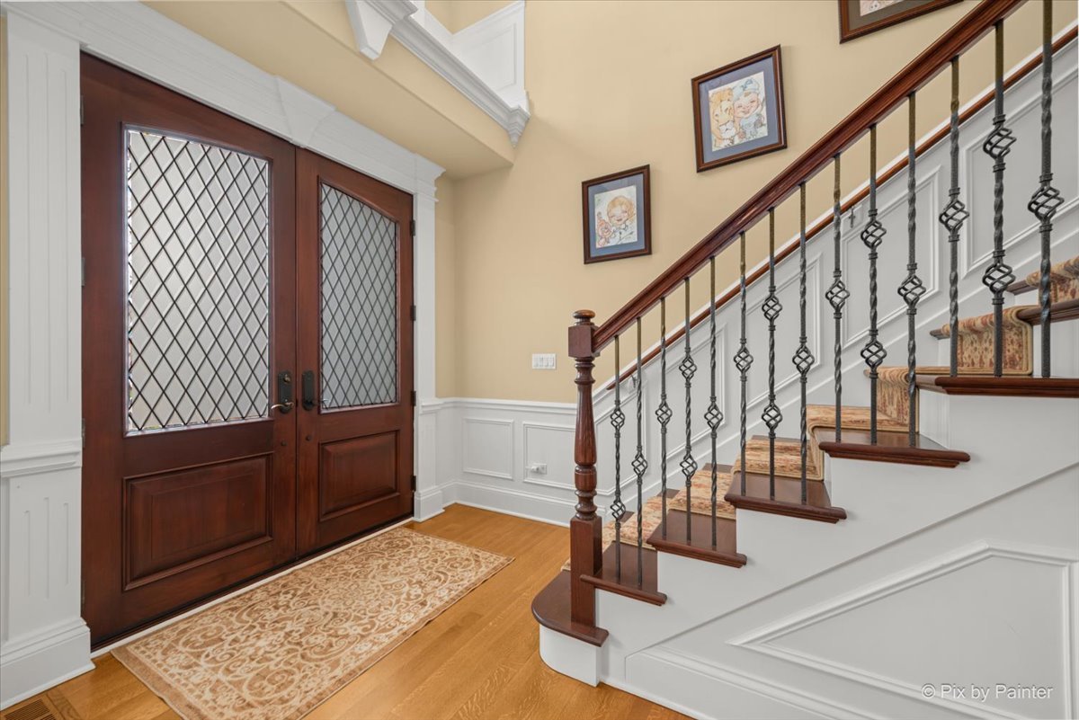 434 W Benton Avenue, Naperville, IL 60540