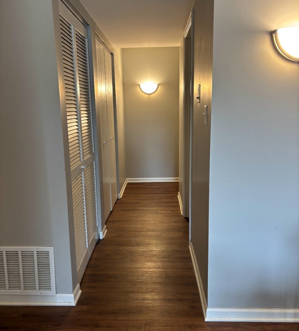 4009 W 105th Street #1, Oak Lawn, IL 60453