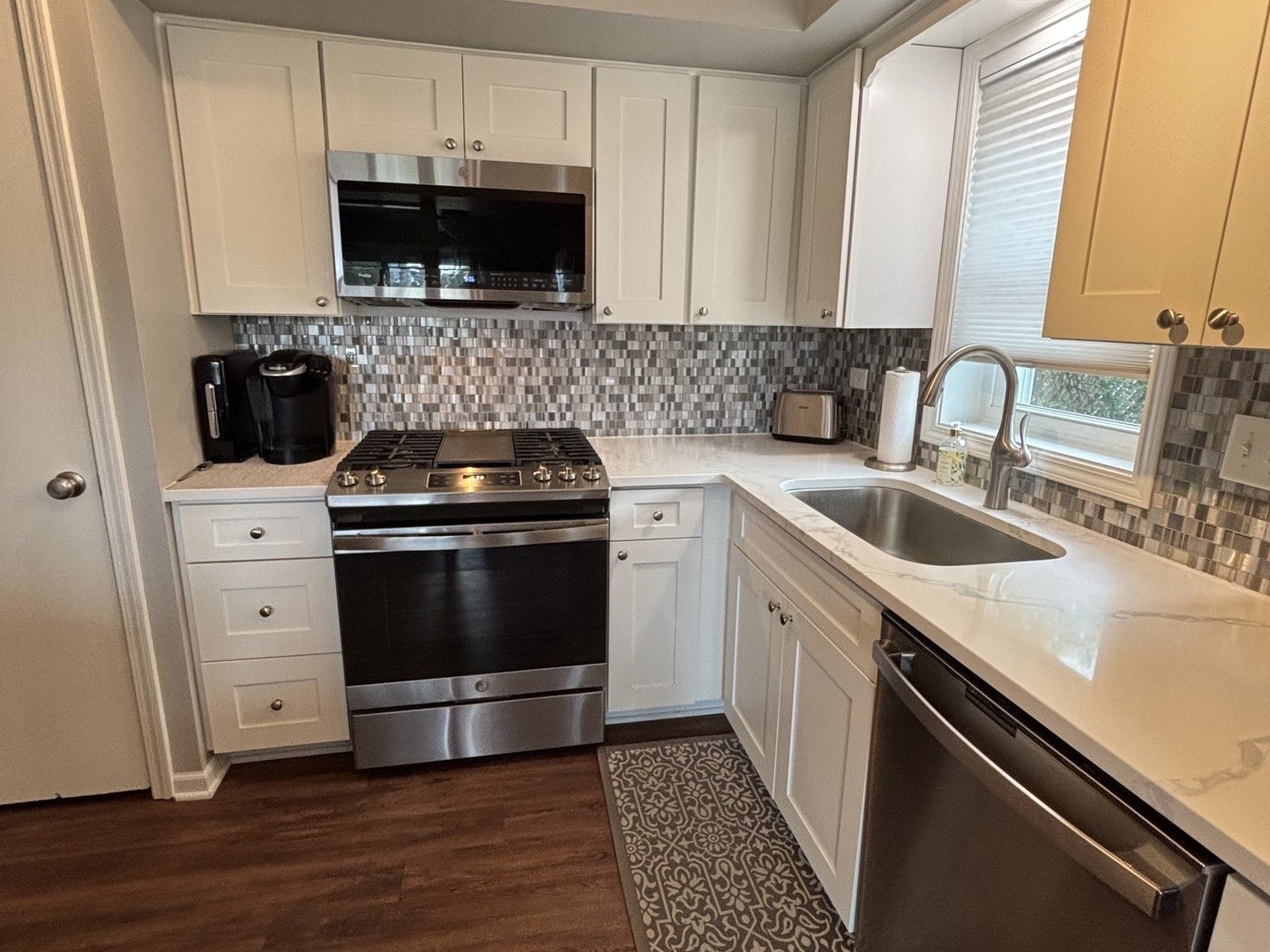 4009 W 105th Street #1, Oak Lawn, IL 60453