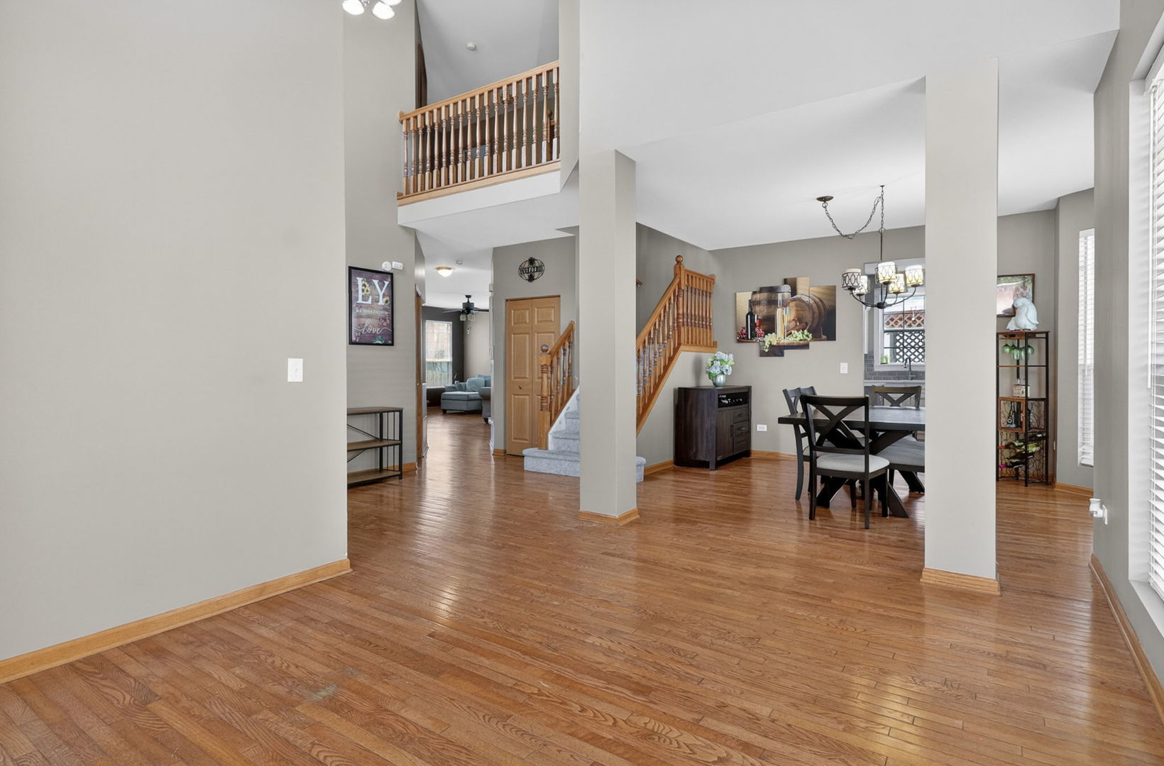 395 S Palmer Drive, Bolingbrook, IL 60490