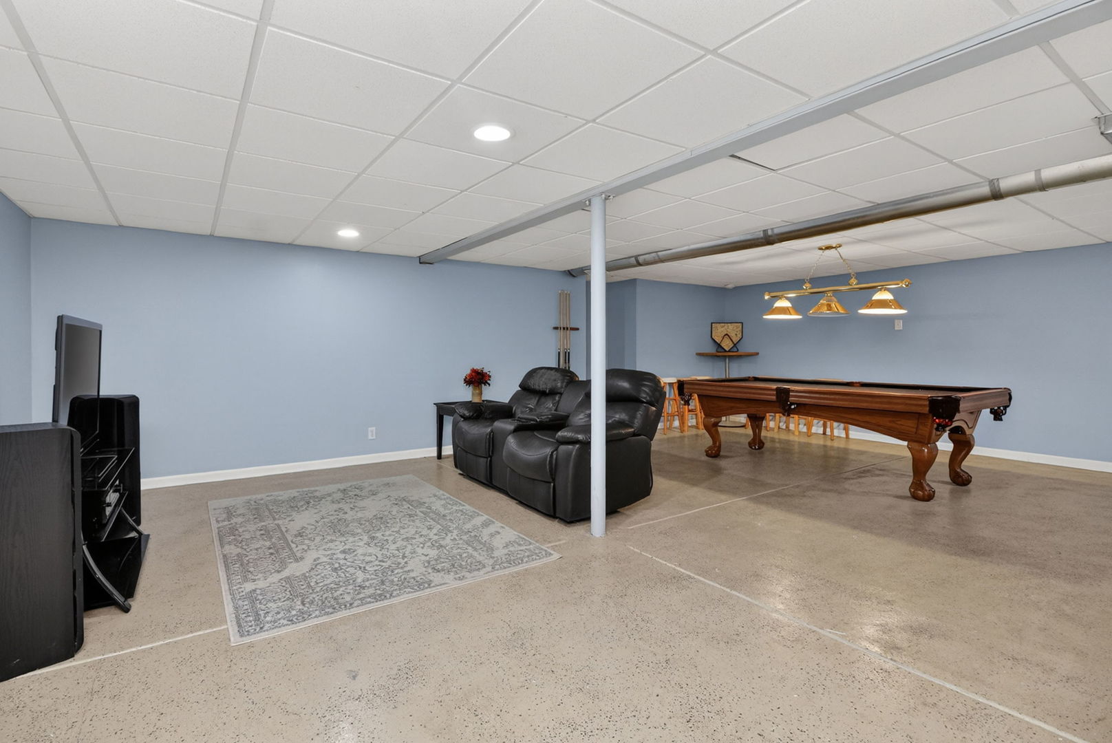 395 S Palmer Drive, Bolingbrook, IL 60490