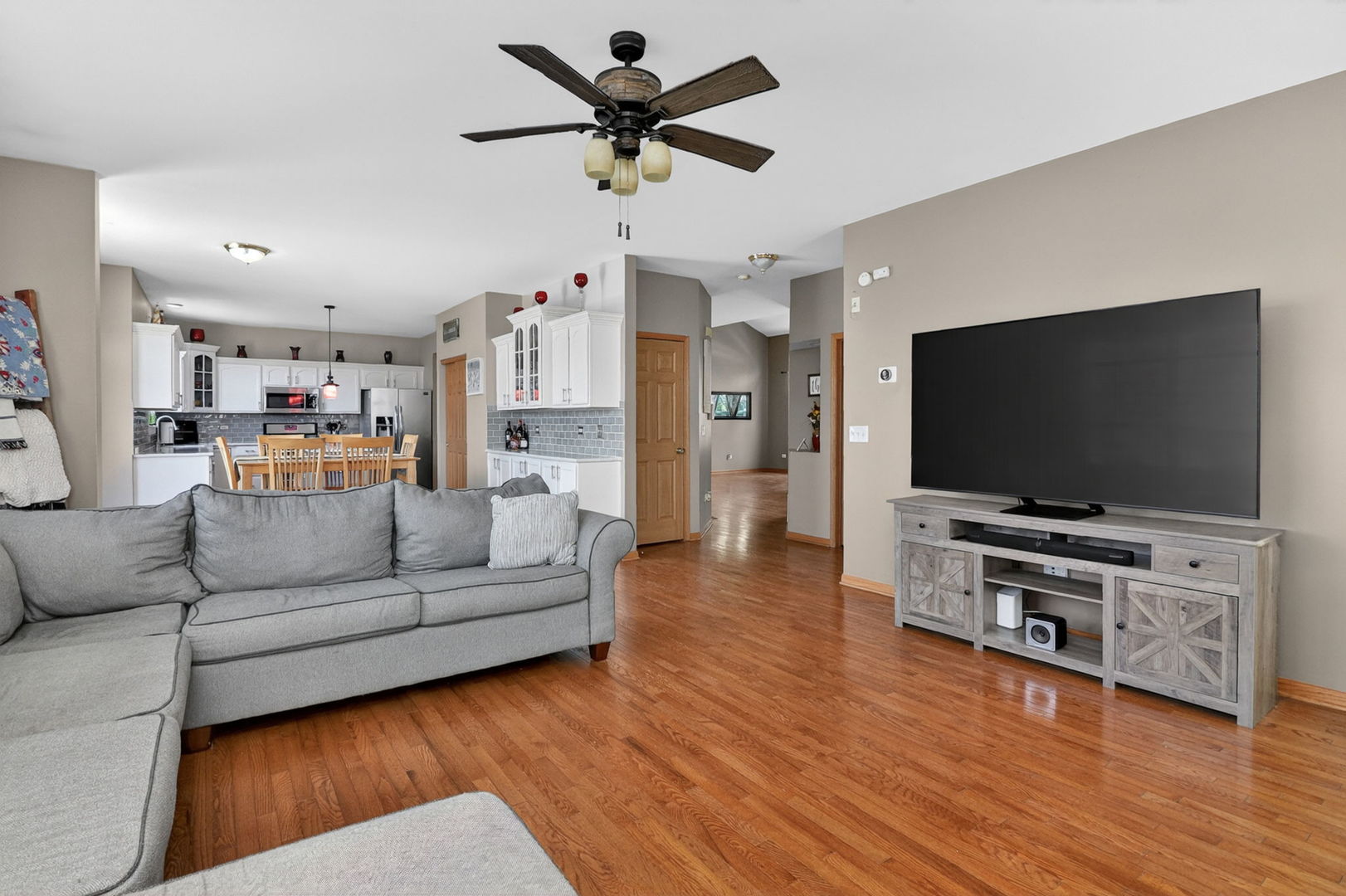 395 S Palmer Drive, Bolingbrook, IL 60490