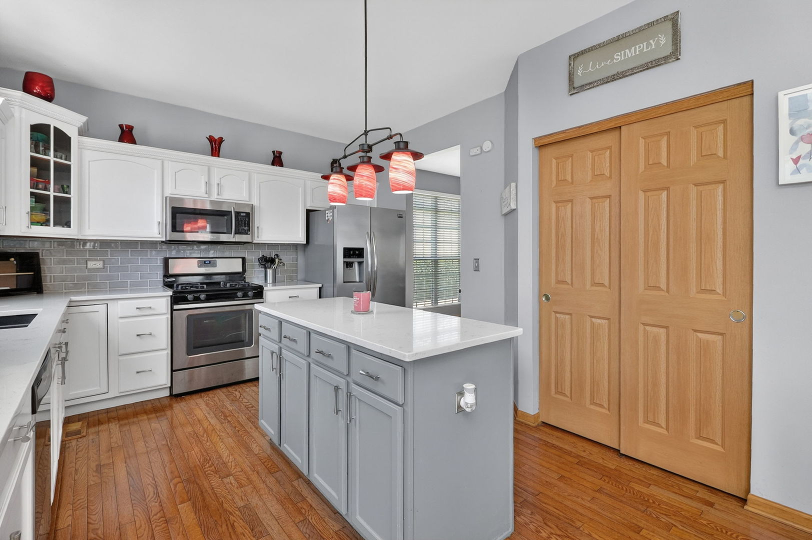 395 S Palmer Drive, Bolingbrook, IL 60490