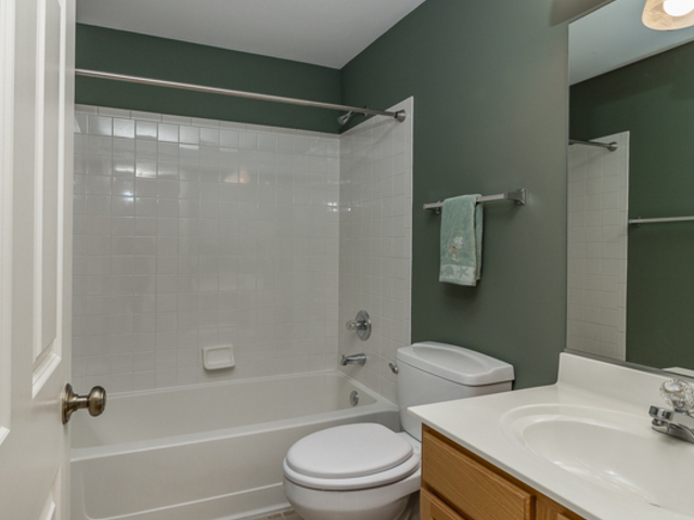 2607 Sheehan Court #201, Naperville, IL 60564