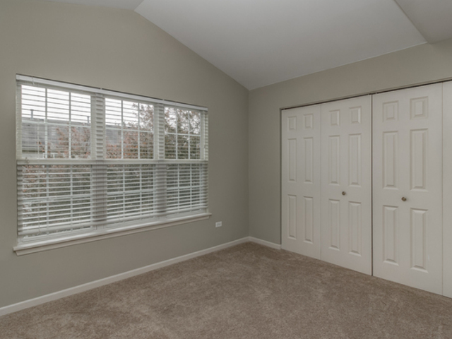 2607 Sheehan Court #201, Naperville, IL 60564