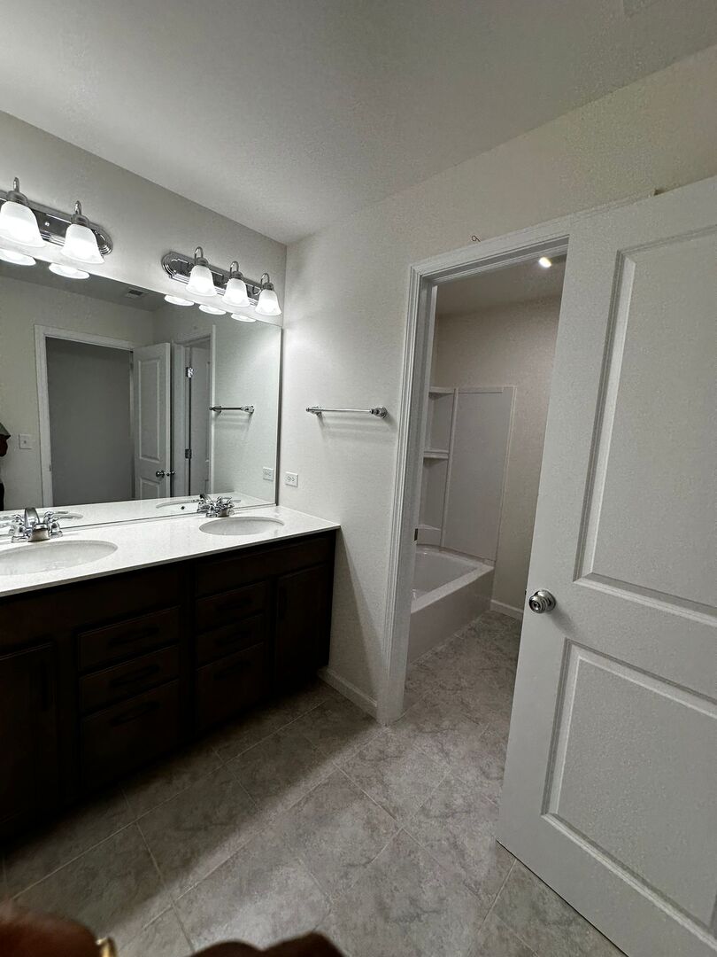 12760 S Nicholas Drive #12760, Plainfield, IL 60585
