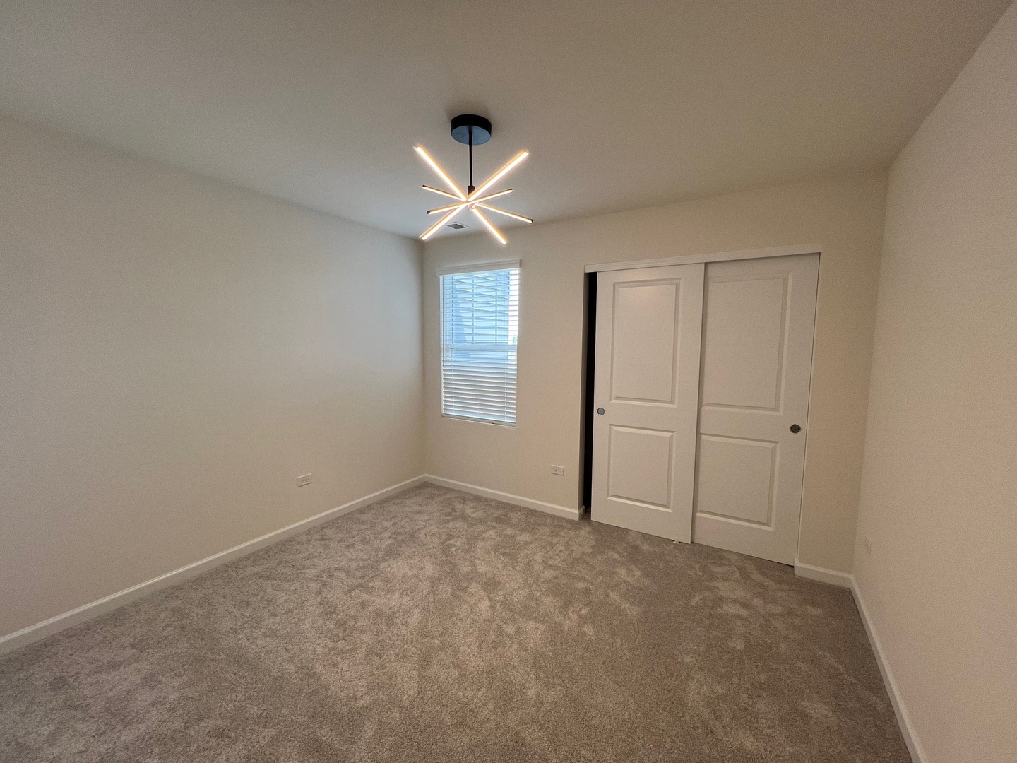 12760 S Nicholas Drive #12760, Plainfield, IL 60585
