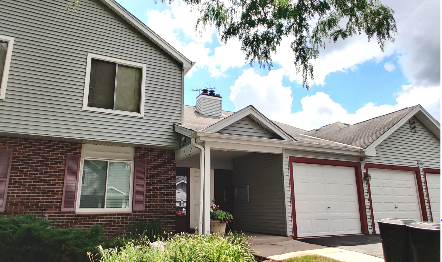 7030 Barrington Court #204, Woodridge, IL 60517