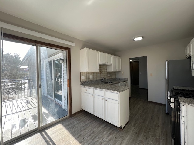 7030 Barrington Court #204, Woodridge, IL 60517