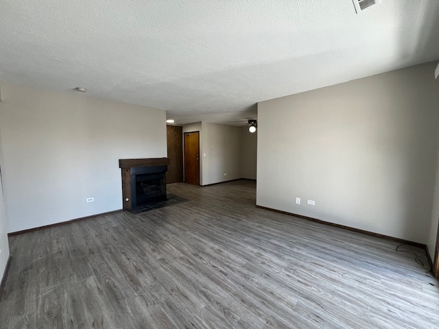7030 Barrington Court #204, Woodridge, IL 60517
